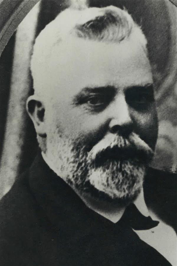 1907 President CR William Hiscox